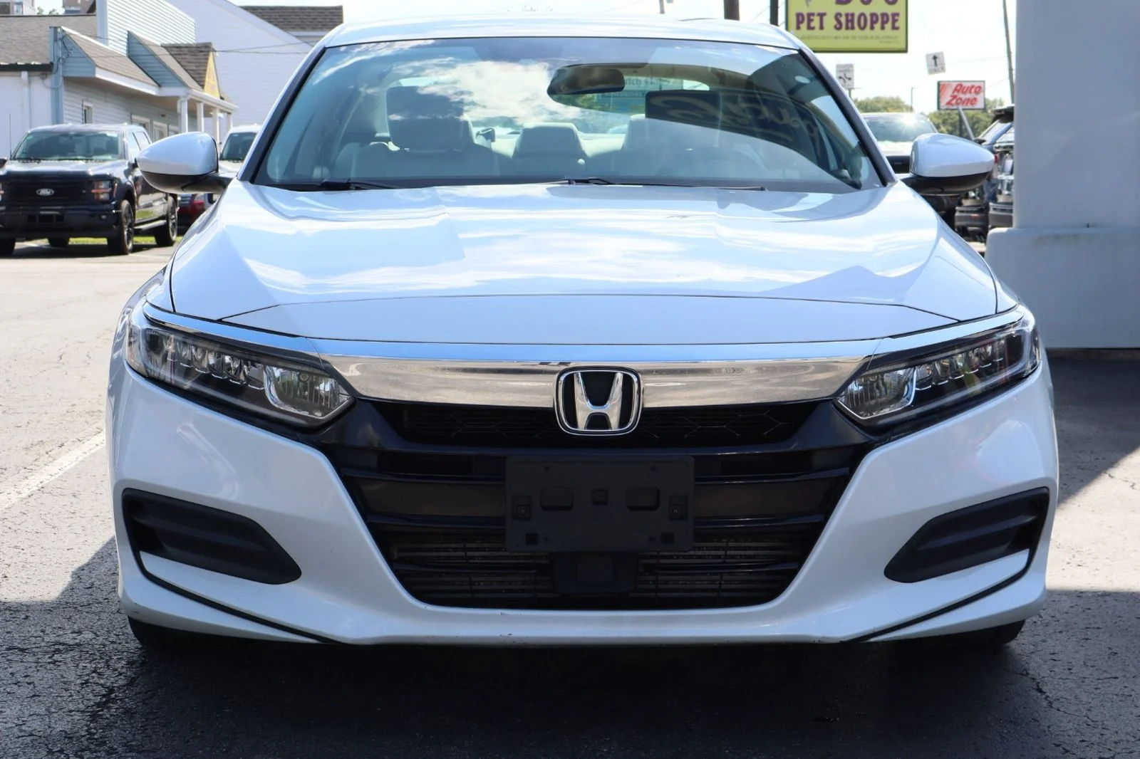 Used 2018 White Honda LX image 8
