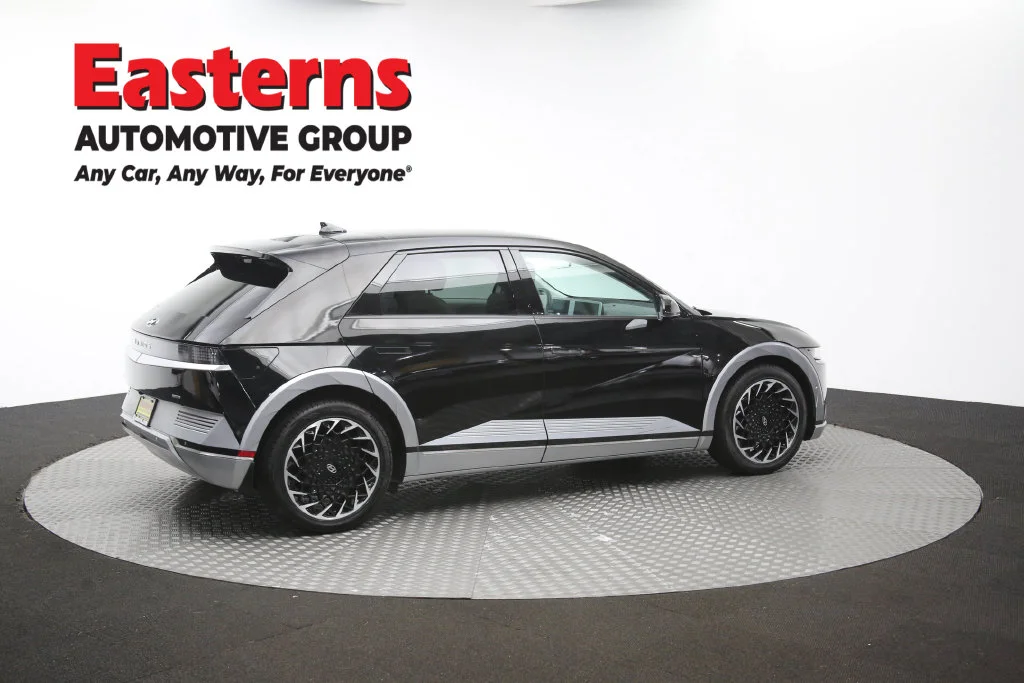 Used 2023 Black Hyundai Limited image 47