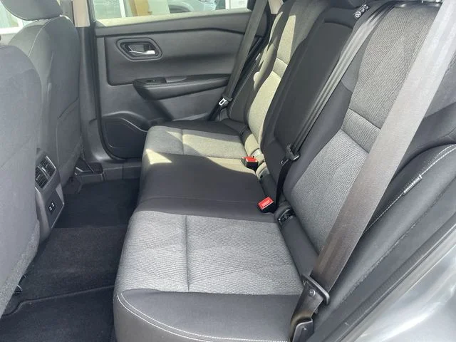 2025 Nissan Rogue SV - Photo 29