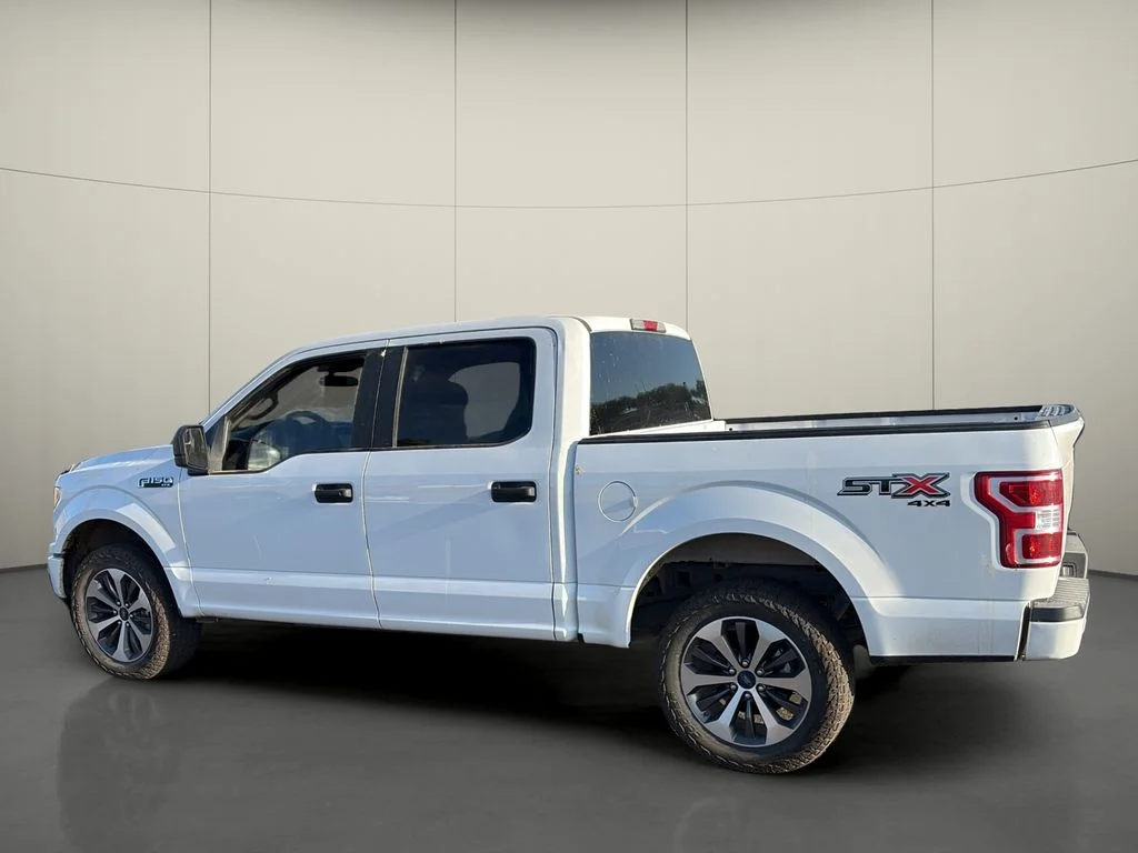 Used 2019 White Ford XL image 5