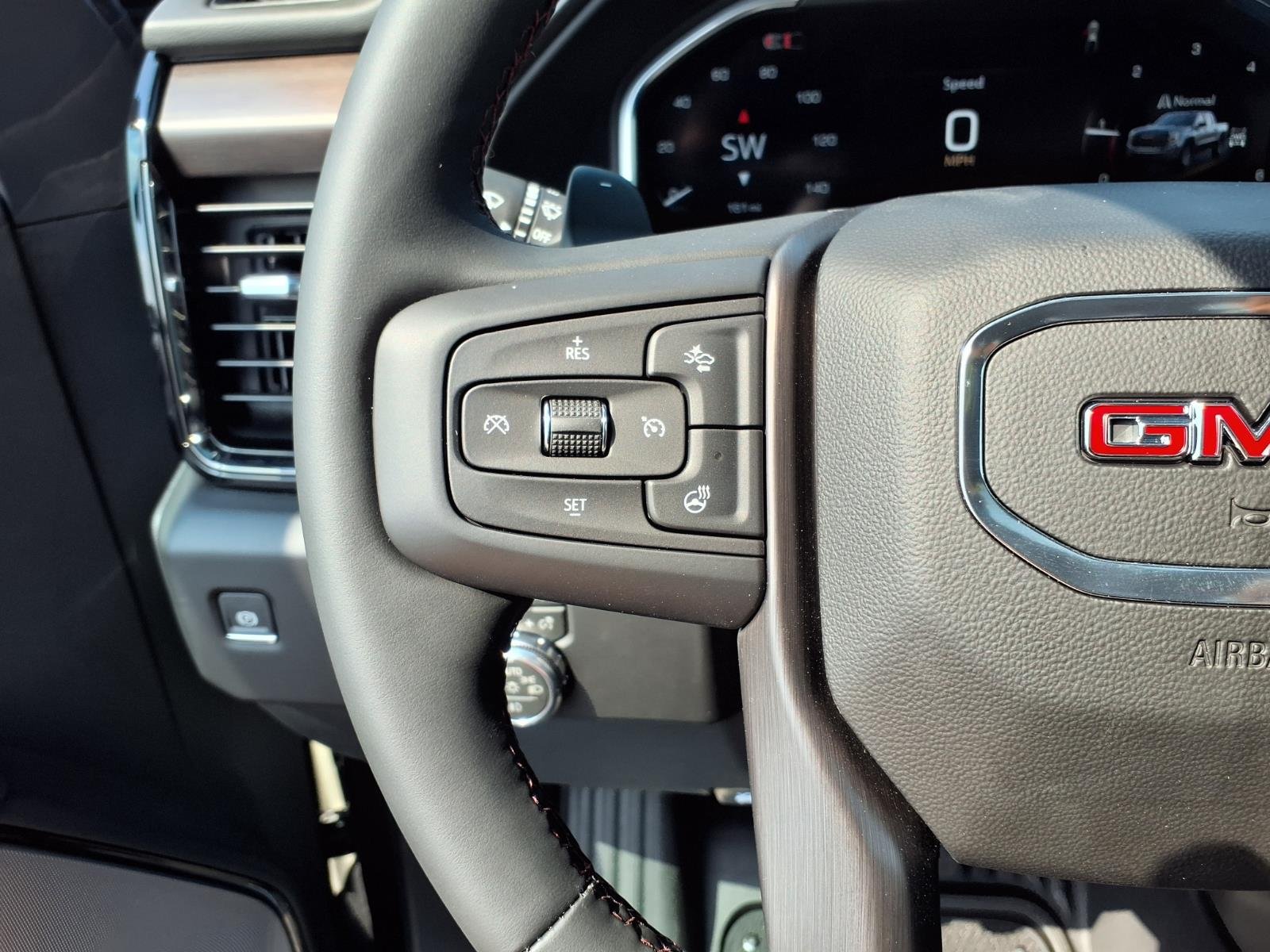 2026 GMC Sierra 1500 AT4X - Photo 7