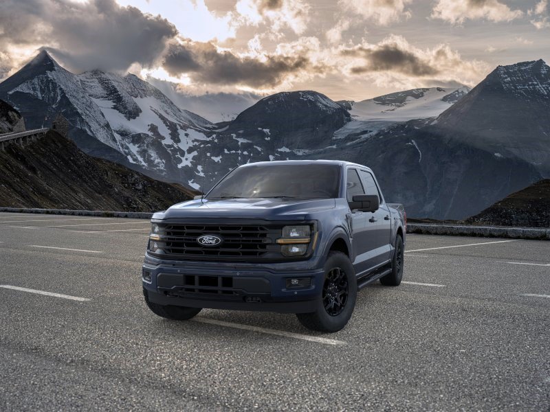 New 2026 Antimatter Blue Metallic Ford XLT image 2