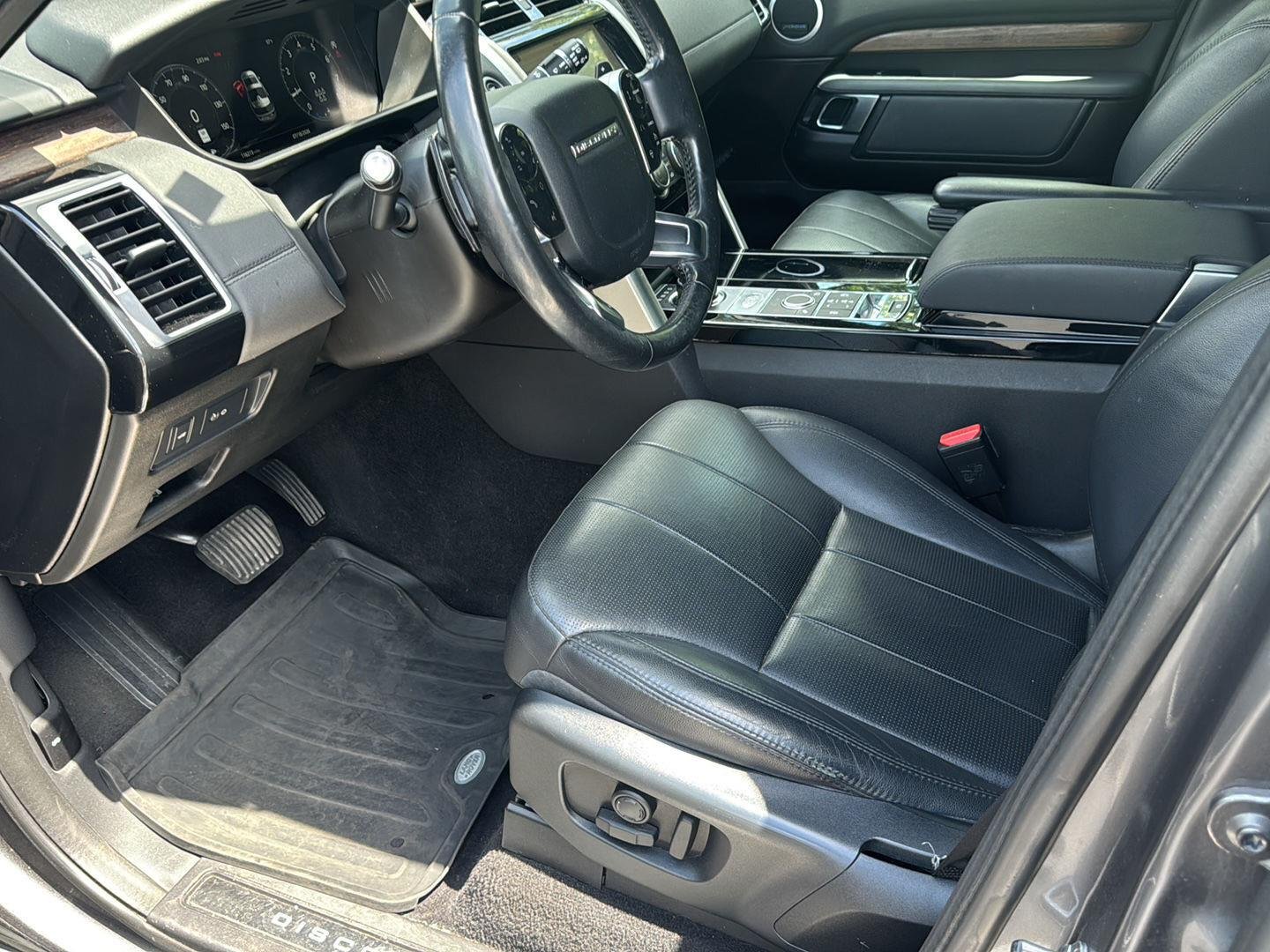 Used 2019 Corris Gray Metallic Land Rover HSE image 14