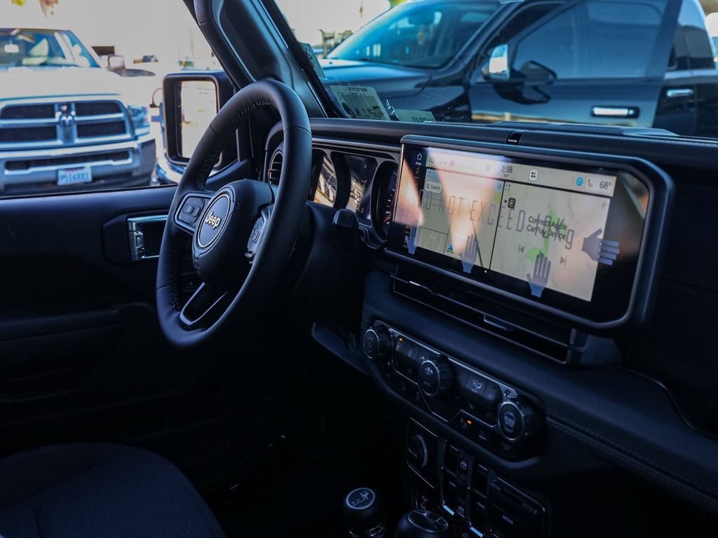 New 2026 Black Clear-Coat Exterior Paint Jeep Rubicon image 18