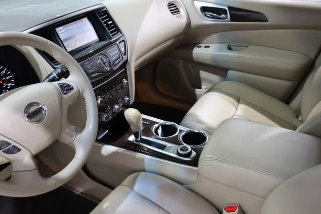 Certified Used 2015 Black Nissan SL image 24