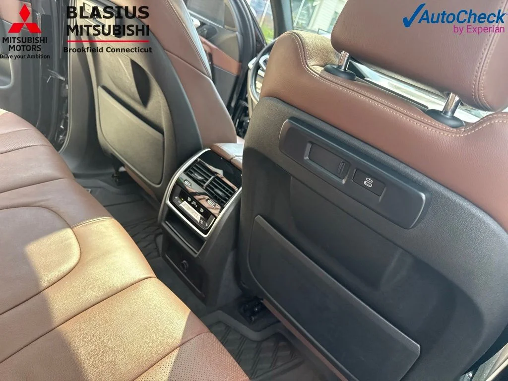 Used 2020 Black BMW xDrive40i image 53