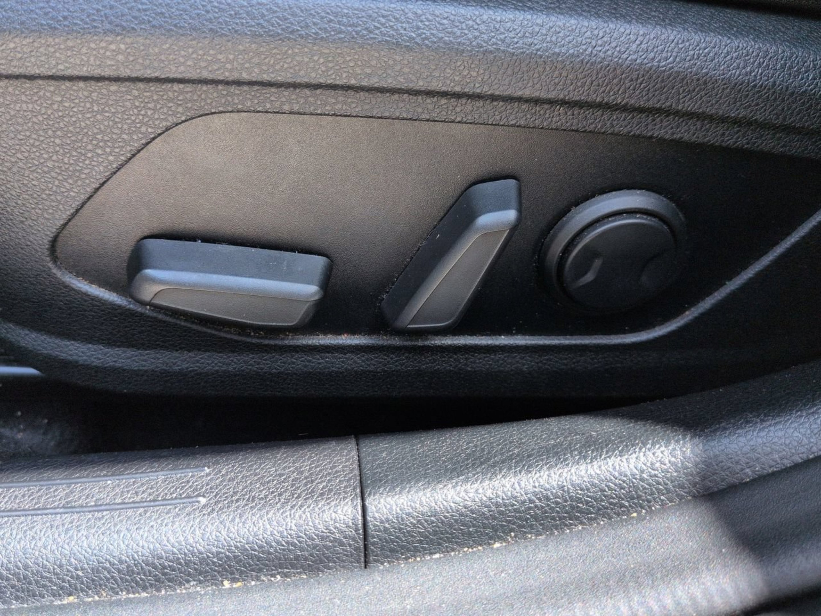 Used 2021 Wolf Gray Kia GT-Line image 16
