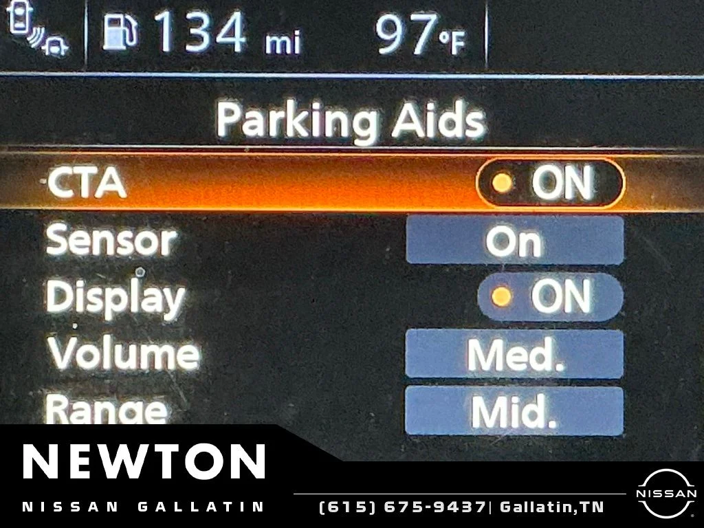 Used 2022 White Nissan S image 19