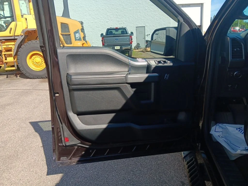 Used 2018 Magma Red Metallic Ford XLT image 14