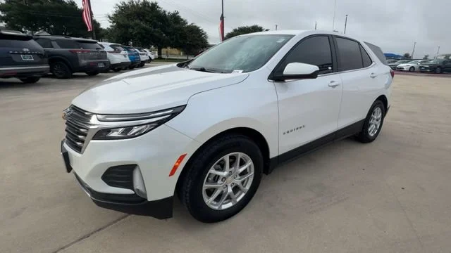 Certified Used 2022 Iridescent Pearl Tricoat Chevrolet LT image 4