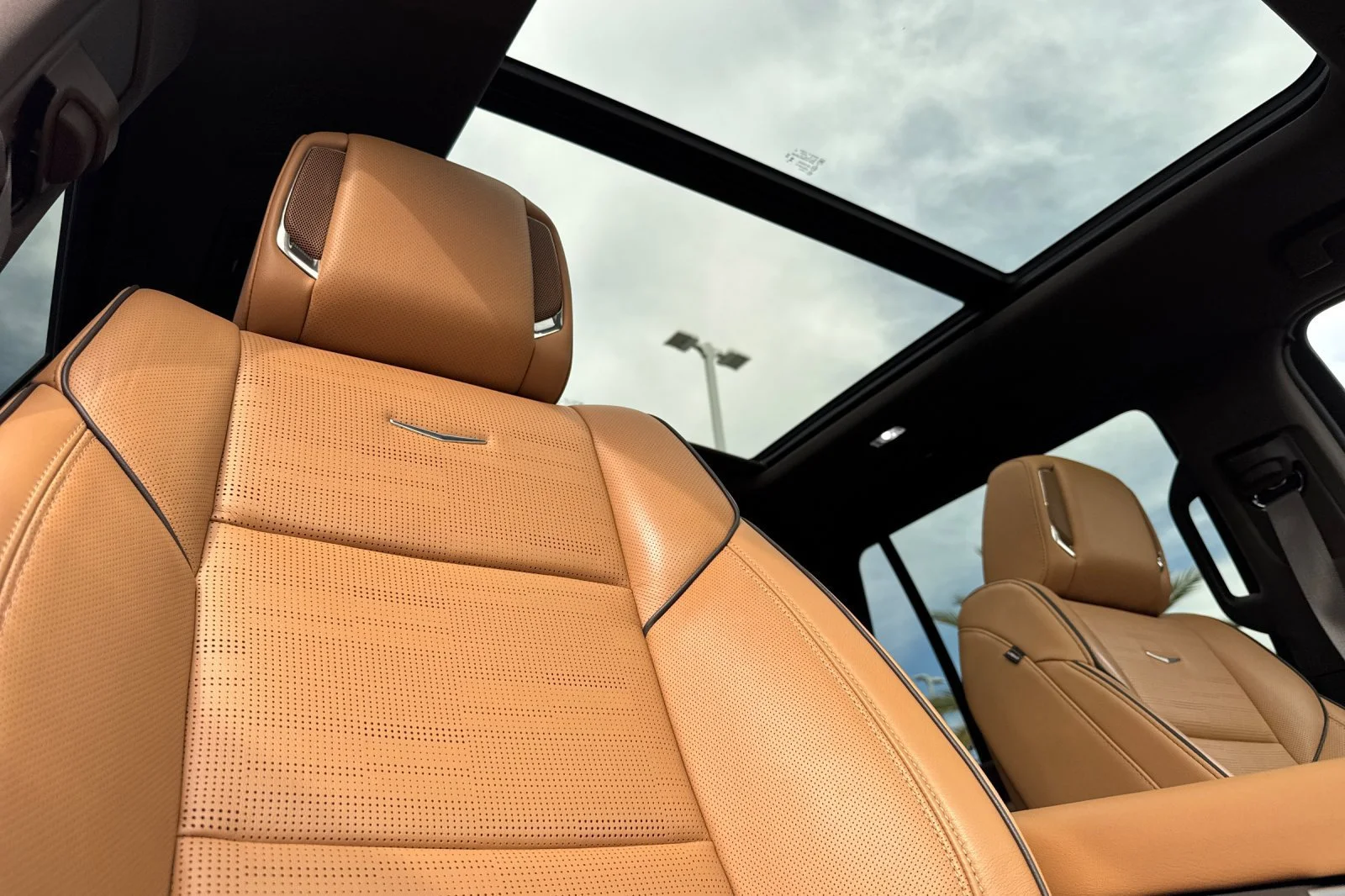 2025 Cadillac Escalade Premium Luxury - Photo 19