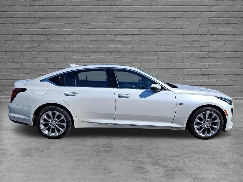 Used 2020 Crystal White Tricoat Cadillac Premium Luxury image 44