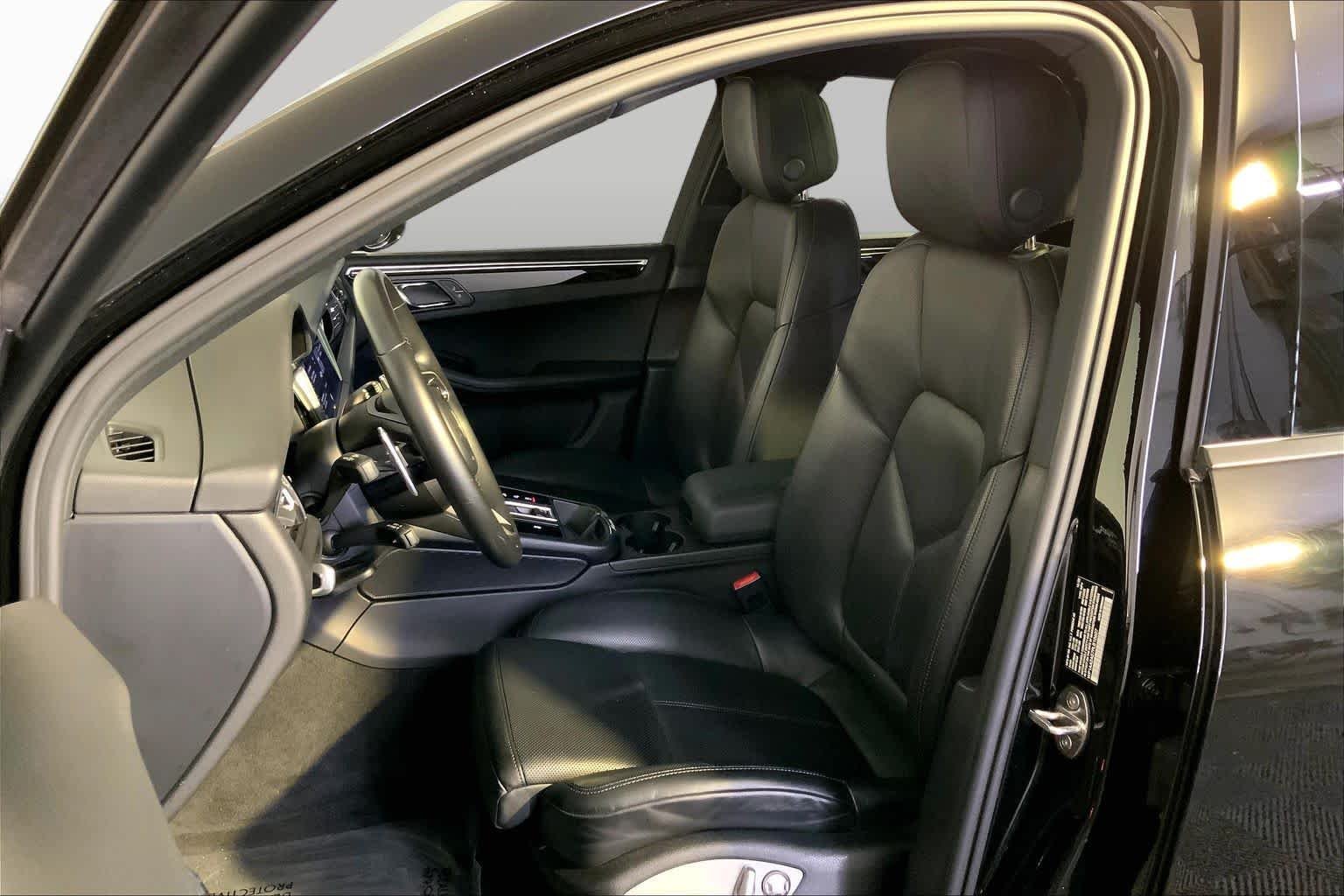 Used 2023 Black Porsche T image 9
