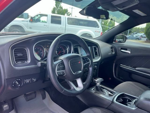 Used 2015 Torred Dodge SXT image 13