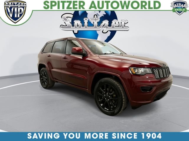 Used 2019 Red Jeep Altitude 4x4 image 3