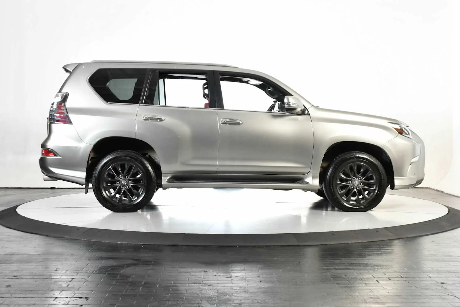 Certified Used 2022 ATOMIC SILVER Lexus Premium image 6