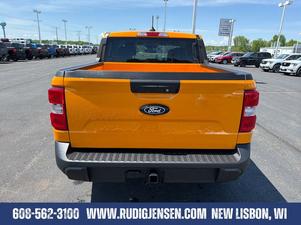 New 2026 Orange Ford XLT image 4