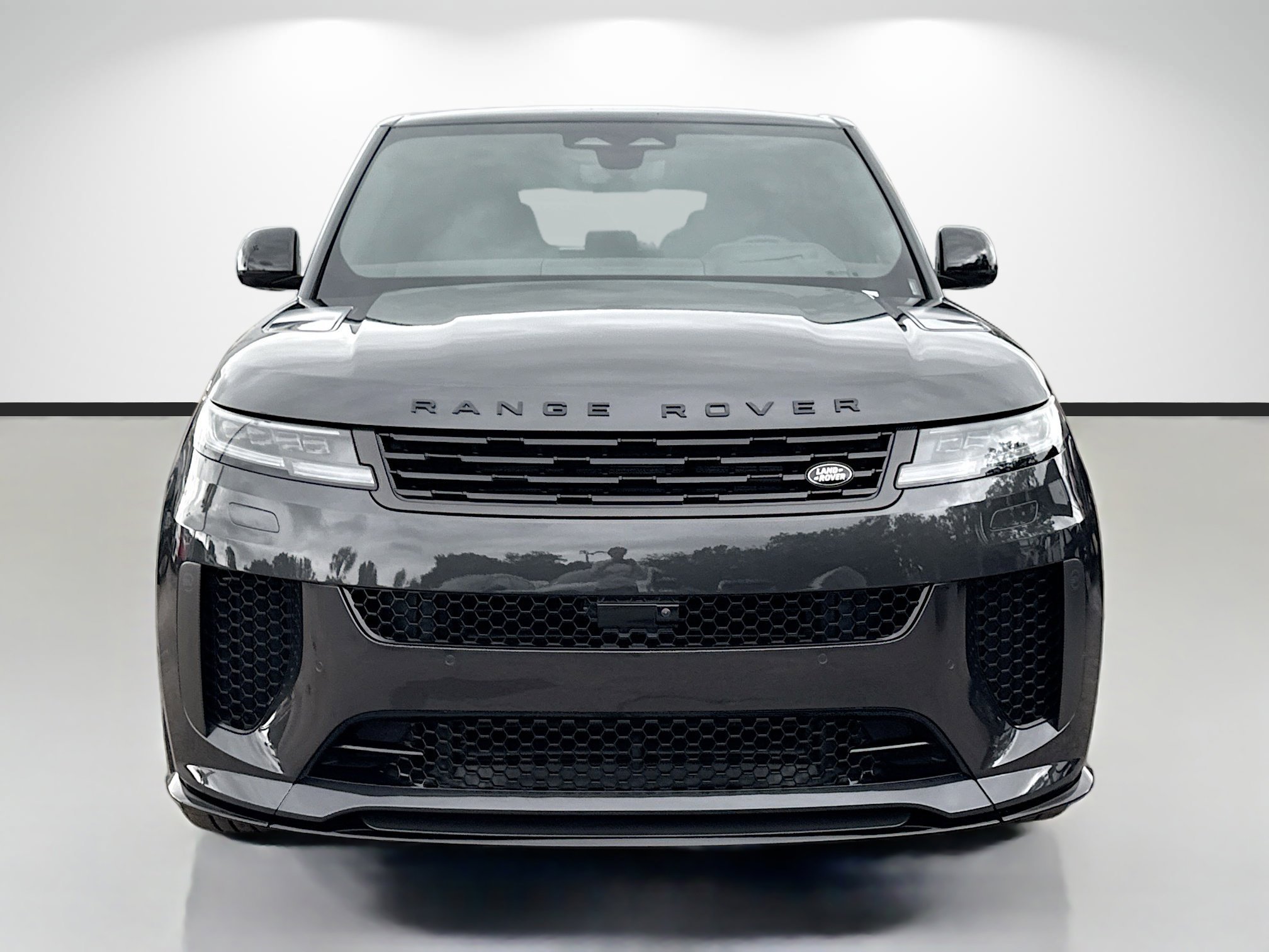 Used 2026 Gray Land Rover SV Carbon image 8