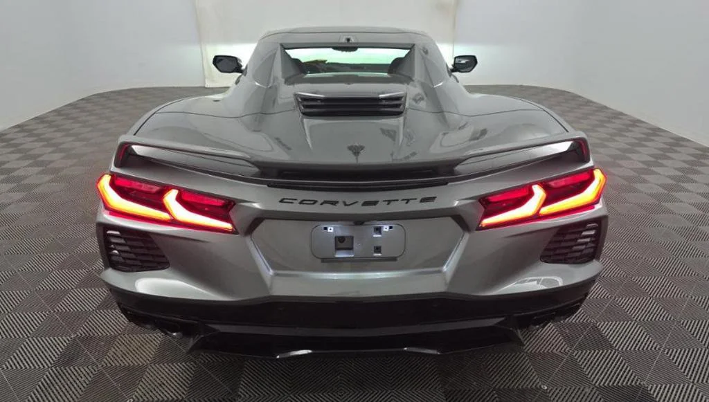 Used 2023 Hypersonic Gray Metallic Chevrolet 2LT image 3