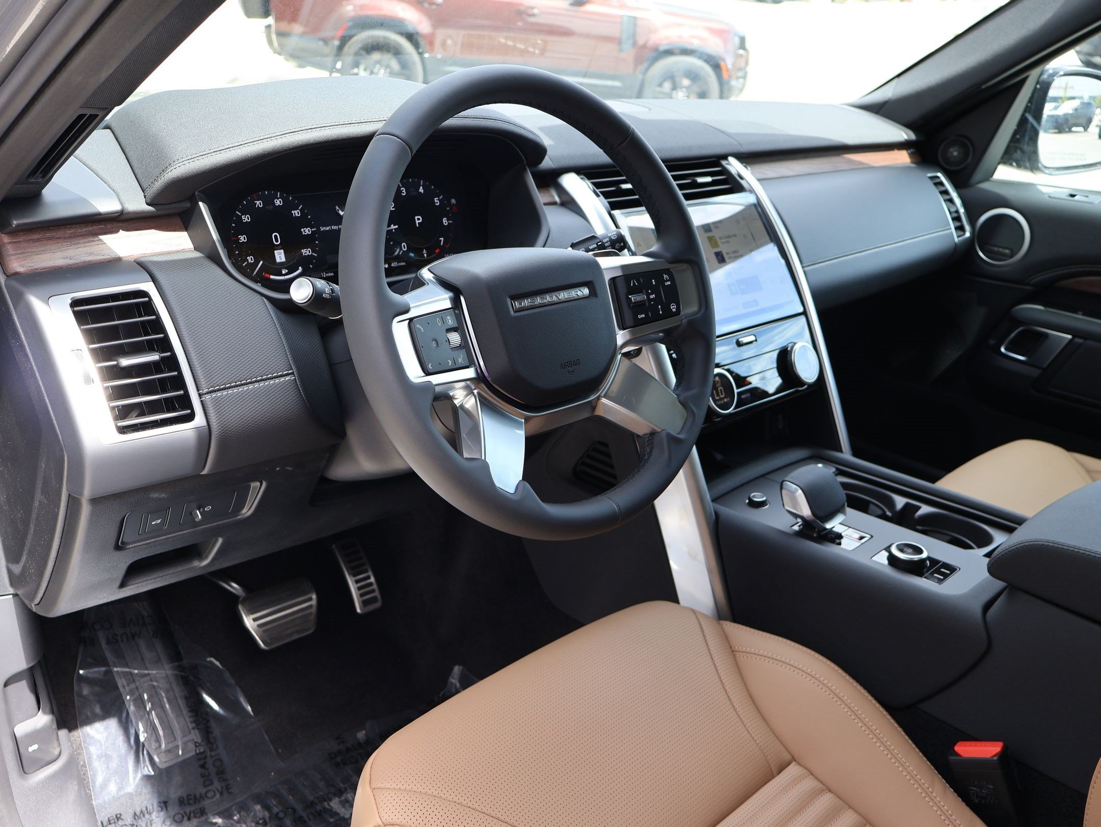 New 2026 Eiger Grey LAND ROVER Dynamic SE image 11