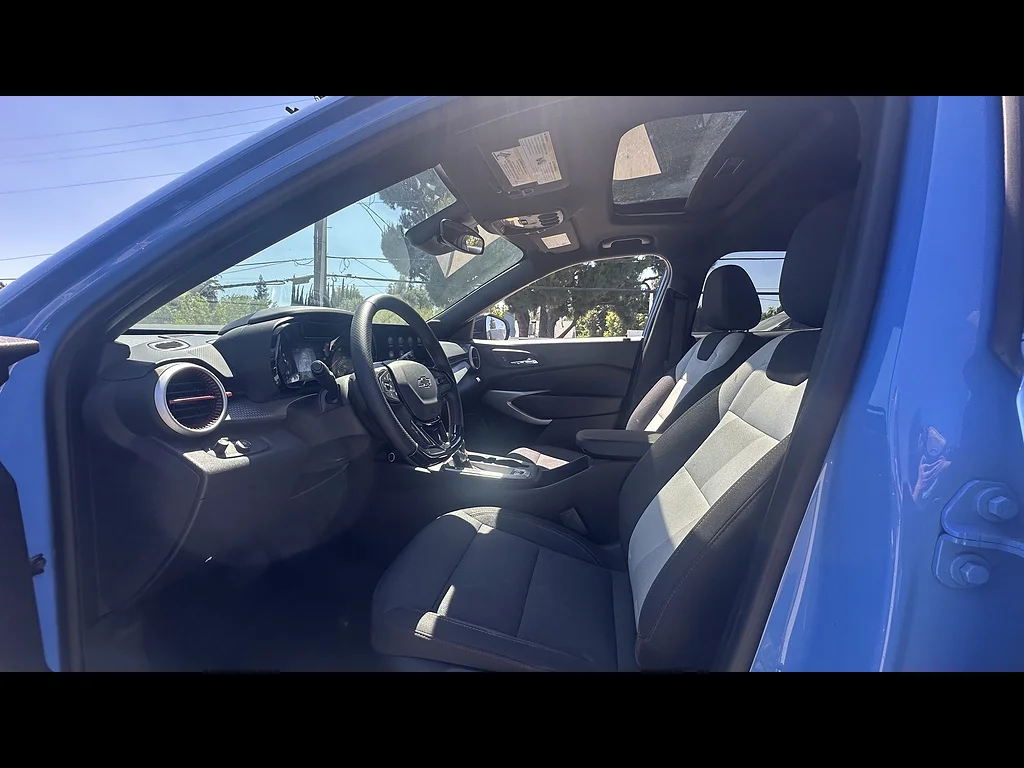 Used 2024 Fountain Blue Chevrolet RS image 7