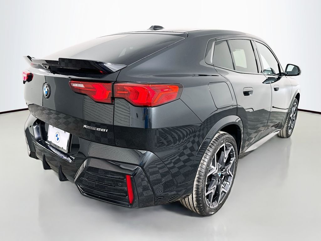 New 2026 Black Sapphire Metallic BMW xDrive28i image 5