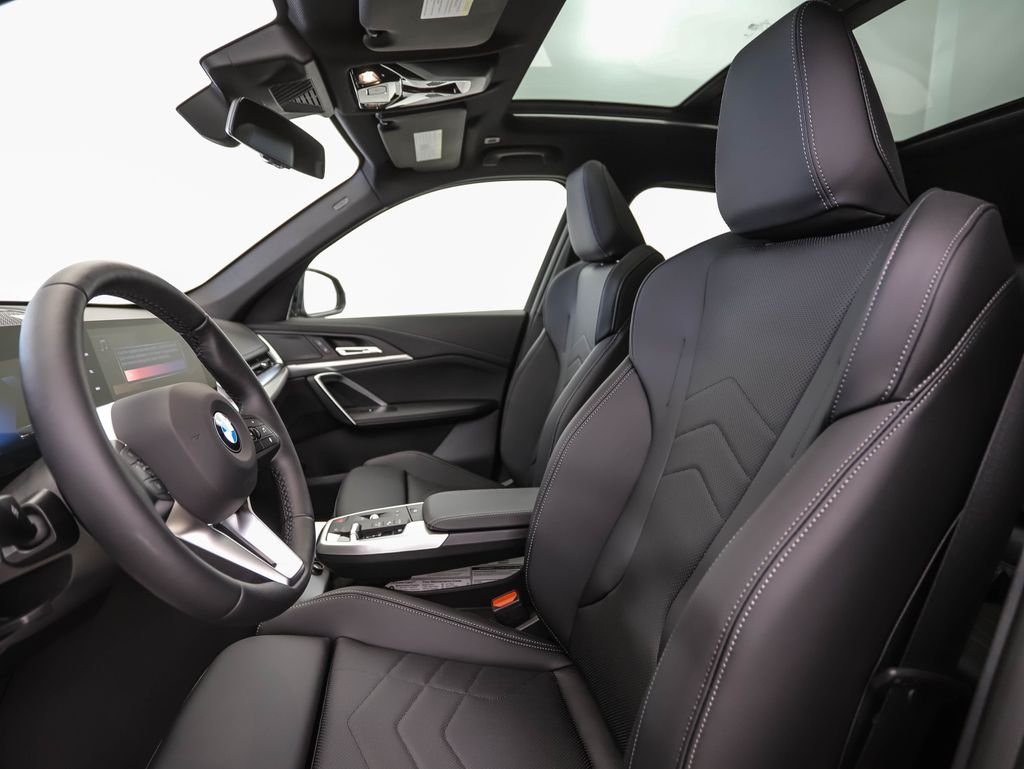 New 2026 Black Sapphire Metallic BMW xDrive28i image 11