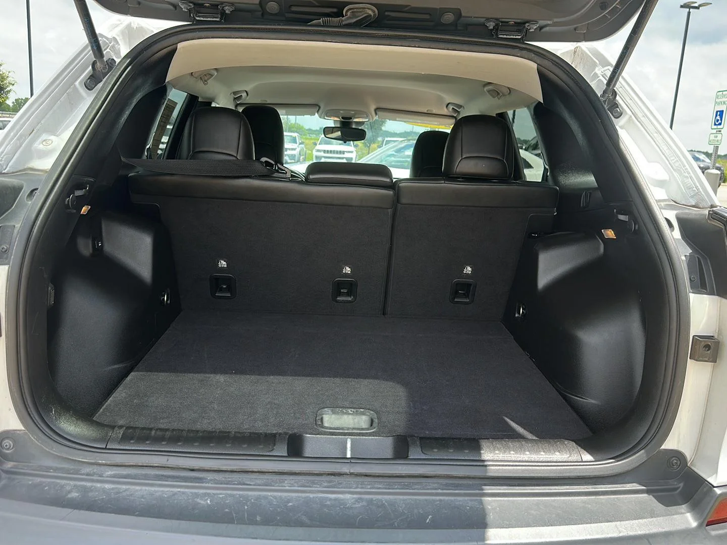 Certified Used 2021 Bright White Clearcoat Jeep Altitude image 30