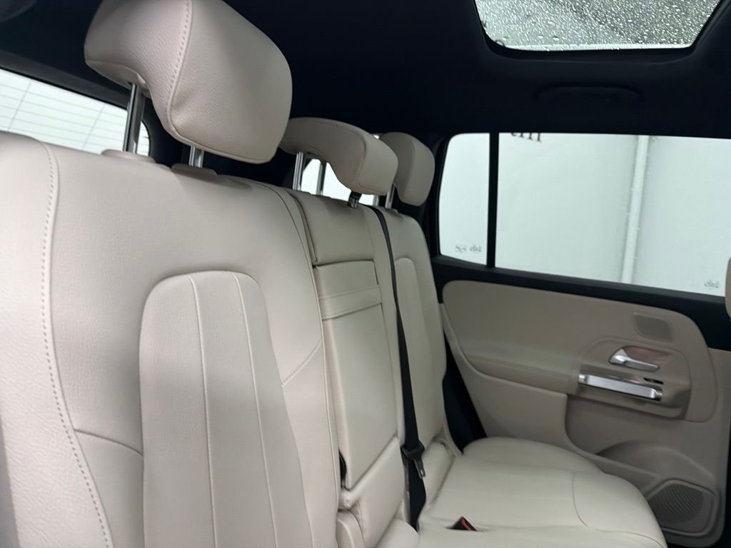 New 2026 Night Black Mercedes-Benz GLB 250 image 26
