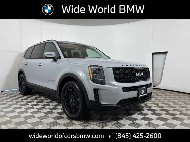 Used 2022 Gray Kia EX image 1