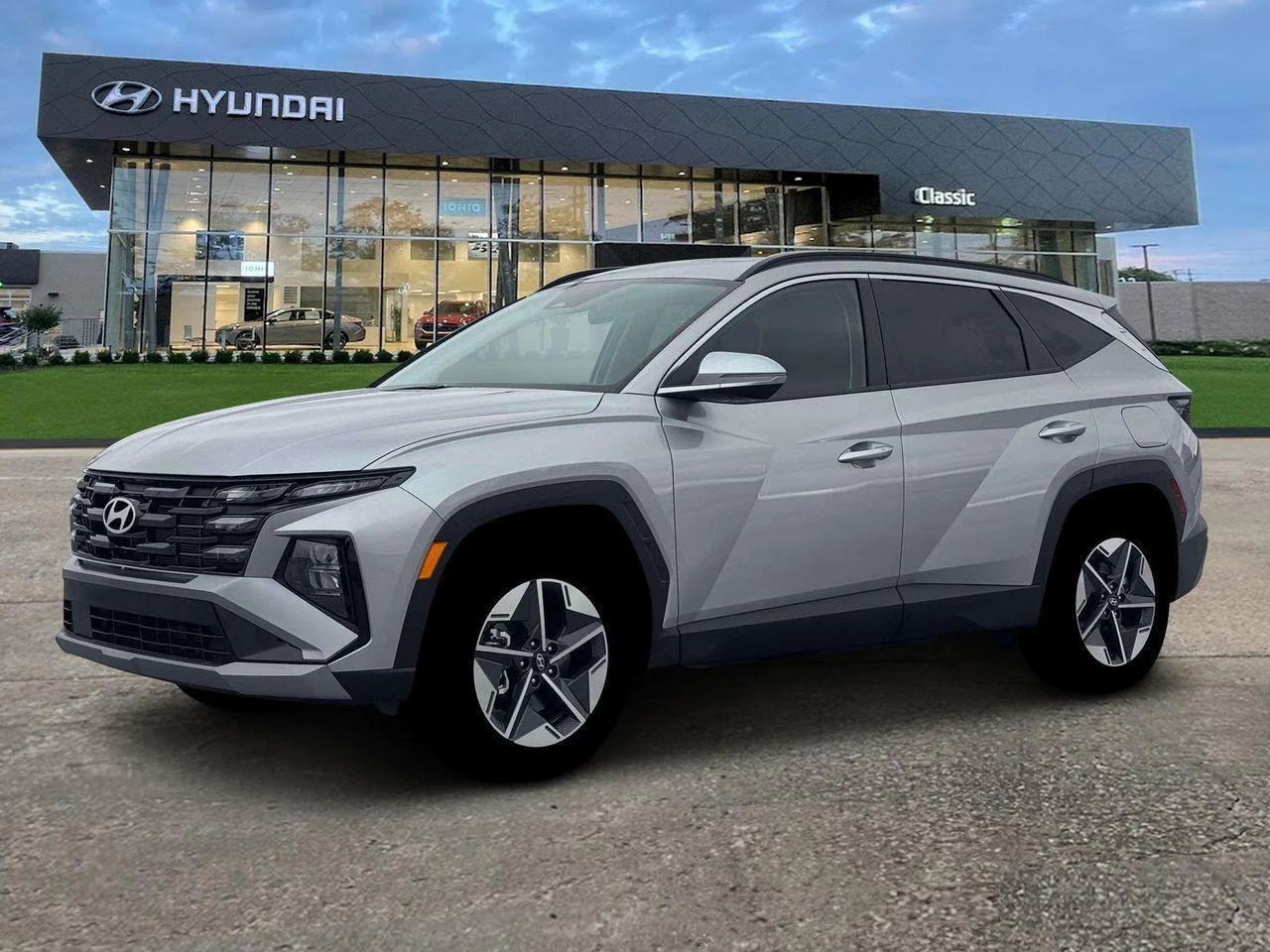 New 2026 Shimmering Silver Metallic Hyundai SEL Premium image 2