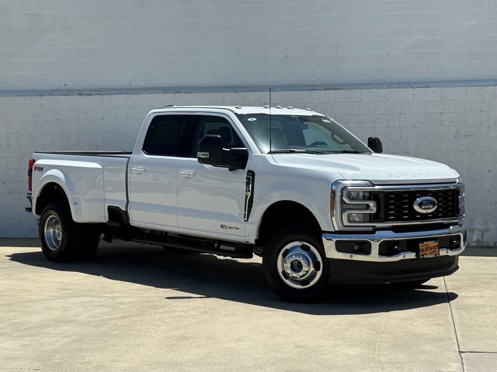 New 2026 Oxford White Ford F-350® Lariat® image 1