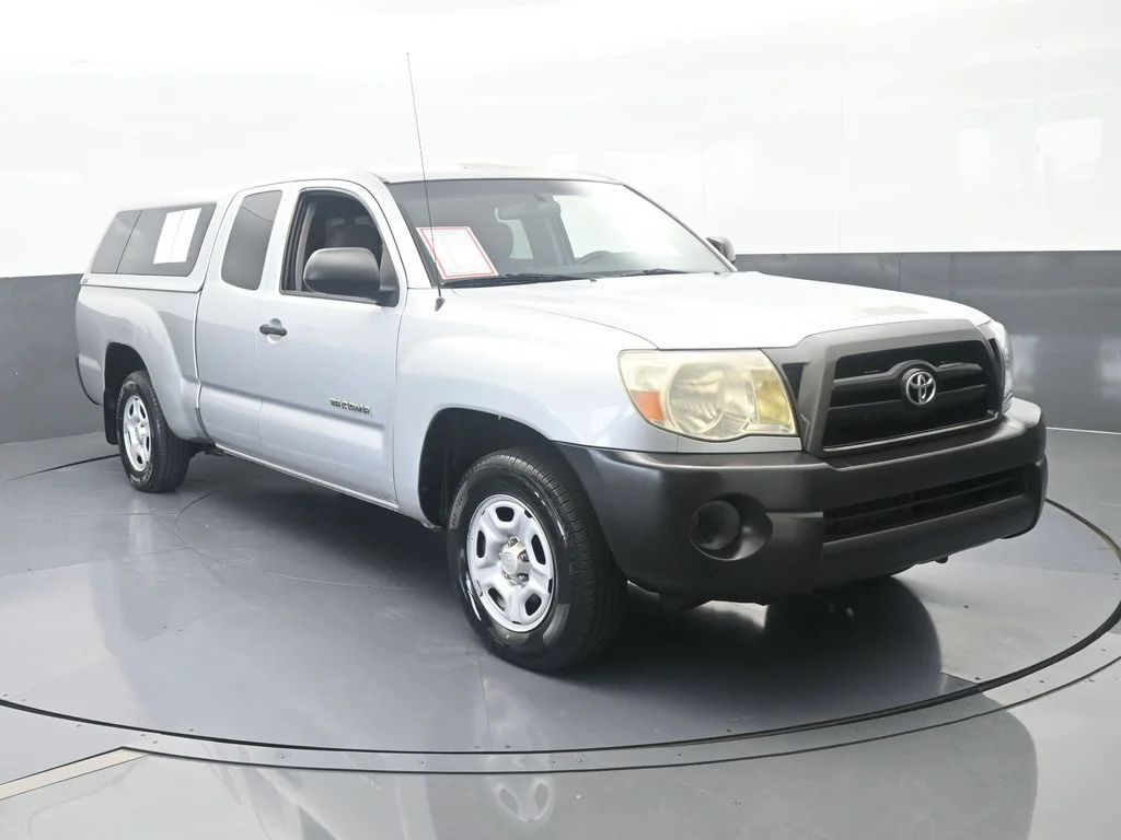 Used 2007 Silver Streak Mica Toyota Base image 4