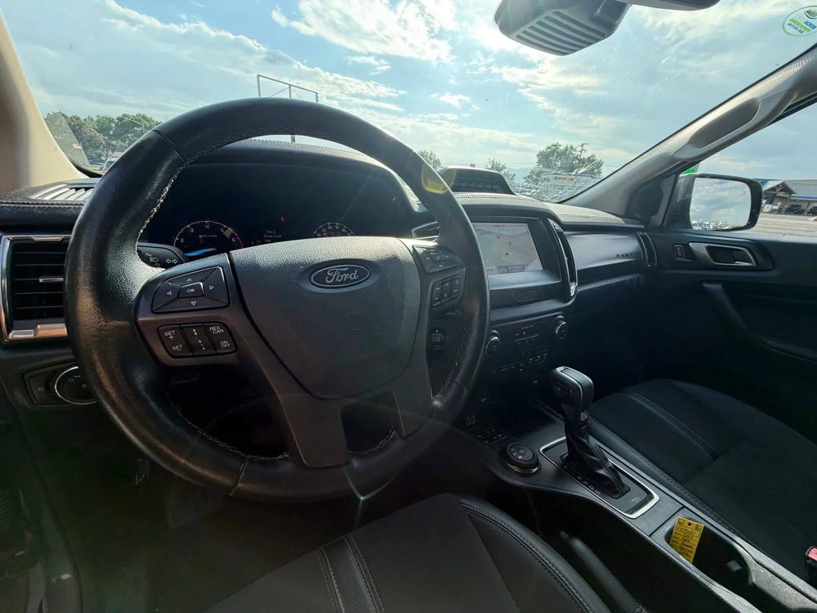 Used 2023 Gray Ford Lariat image 9