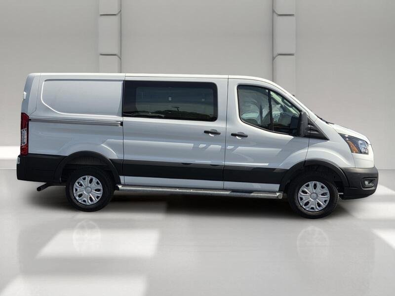 Used 2025 Oxford White FORD T-250 130" LOW RF 9070 GVWR RWD image 6