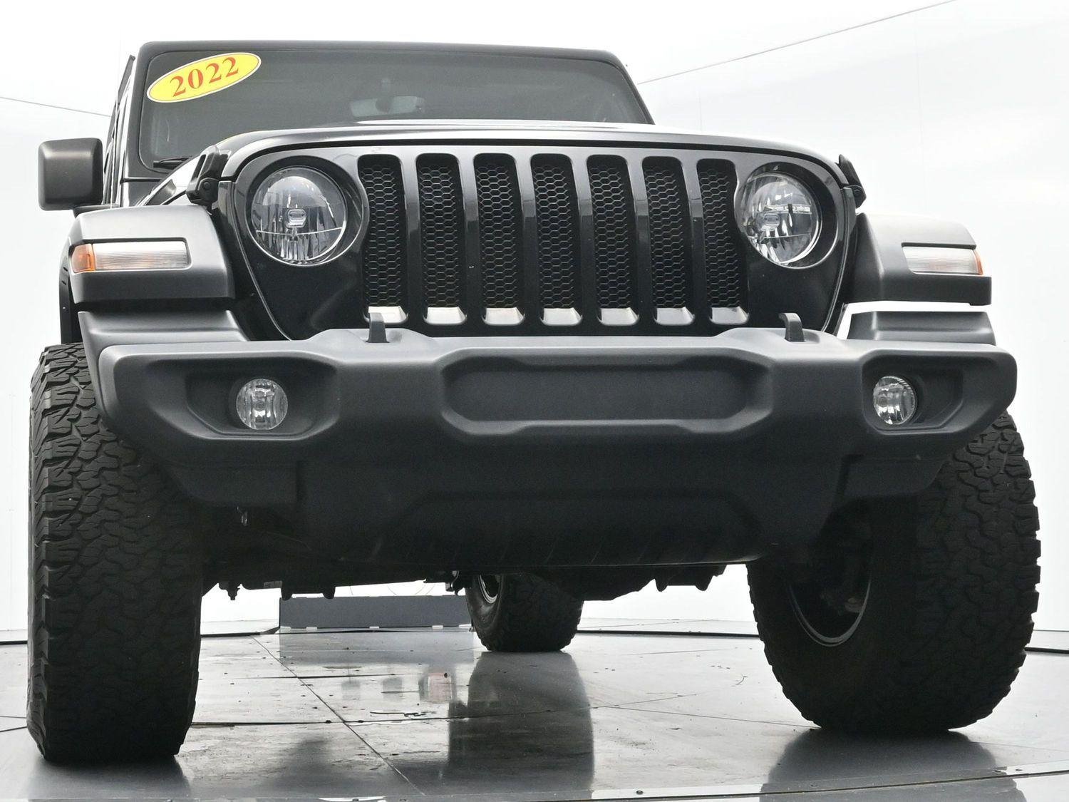Used 2022 Black Clearcoat Jeep Unlimited Sport S image 36