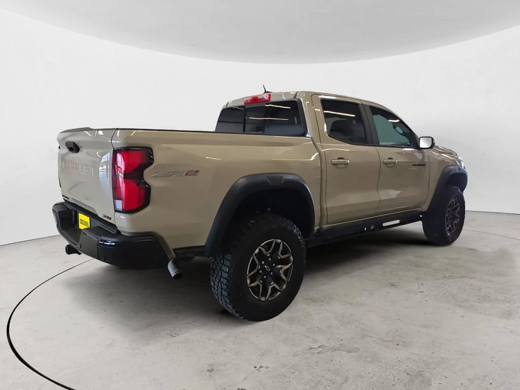 Used 2024 Sand Dune Metallic Chevrolet ZR2 image 5
