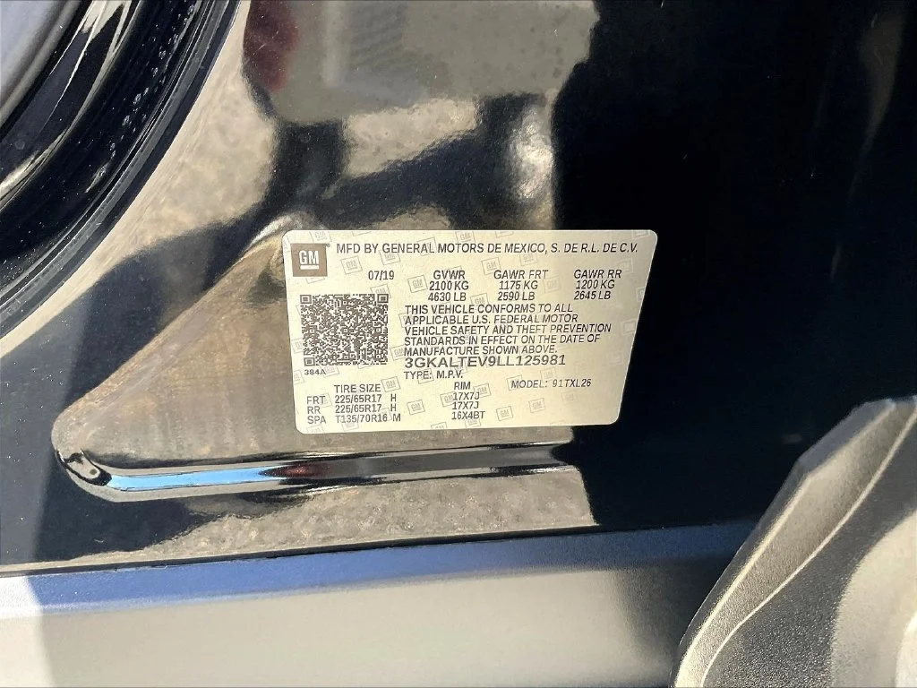 Used 2020 Ebony Twilight Metallic GMC SLE image 20