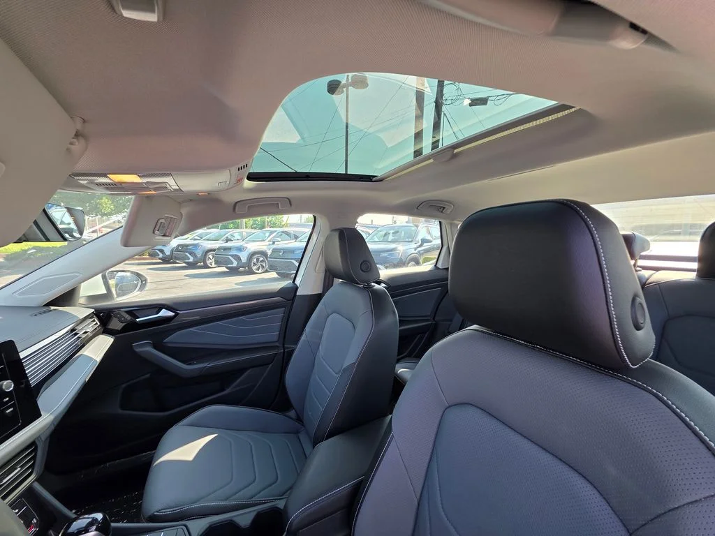 2026 Volkswagen Jetta SEL - Photo 12