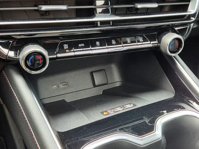 2026 Chevrolet Traverse Z71 - Photo 30