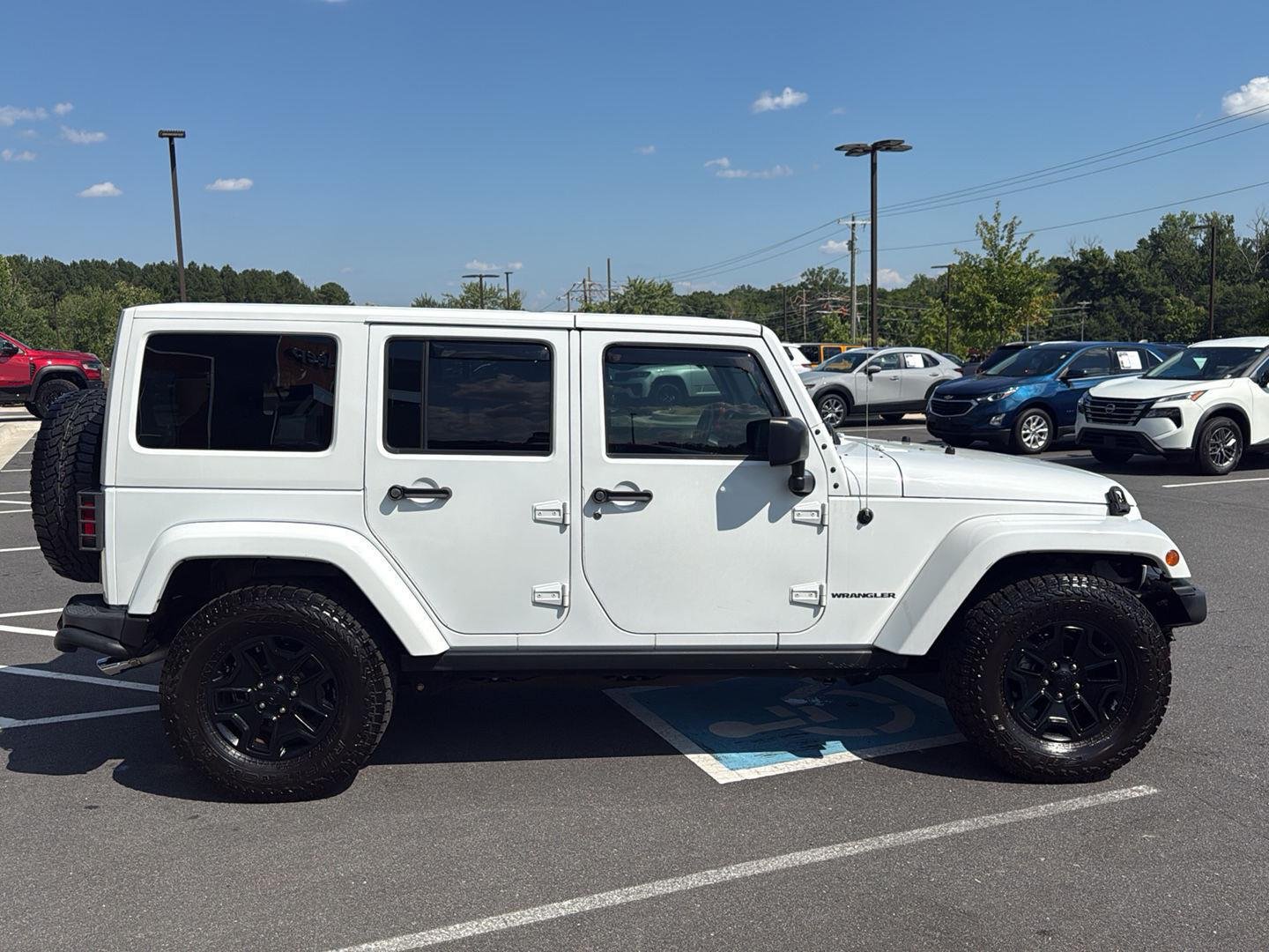 Used 2016 Bright White Clearcoat Jeep Backcountry image 5