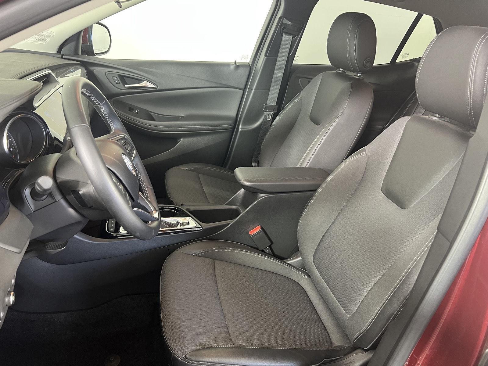 Used 2023 Cinnabar Metallic Buick Select image 4