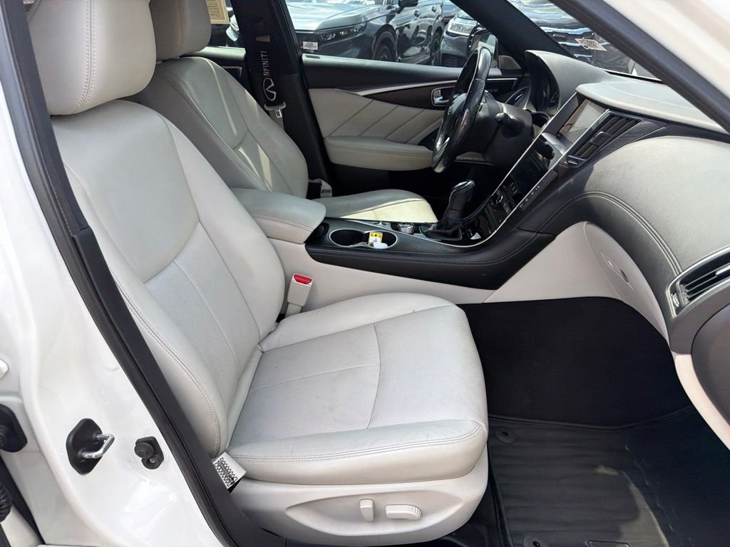 Used 2021 White INFINITI 3.0t SENSORY image 18