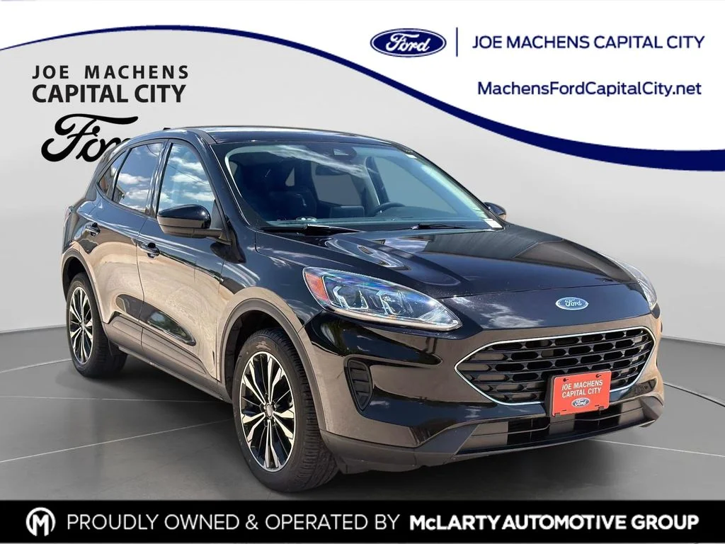 Used 2022 Agate Black Metallic Ford SE image 1