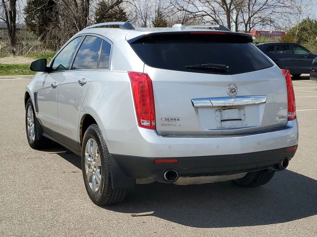 Used 2016 Cadillac SRX Luxury Collection with VIN 3GYFNEE38GS516843 for sale in Brighton, MI
