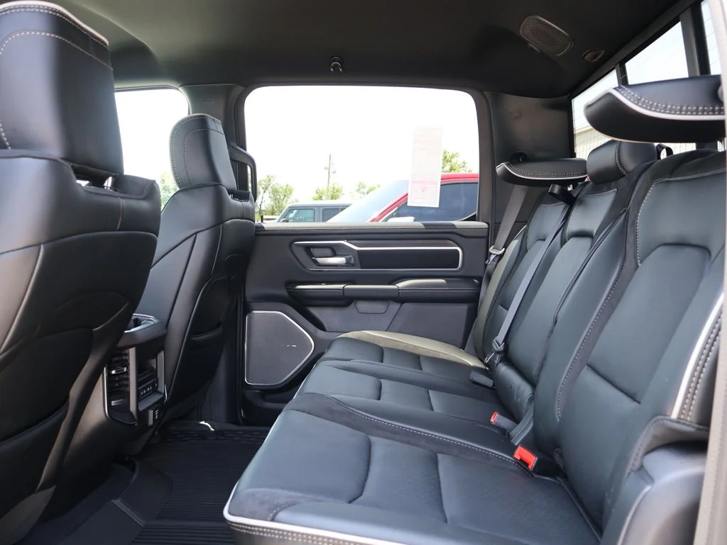 New 2026 Tank Exterior Paint RAM Laramie image 17