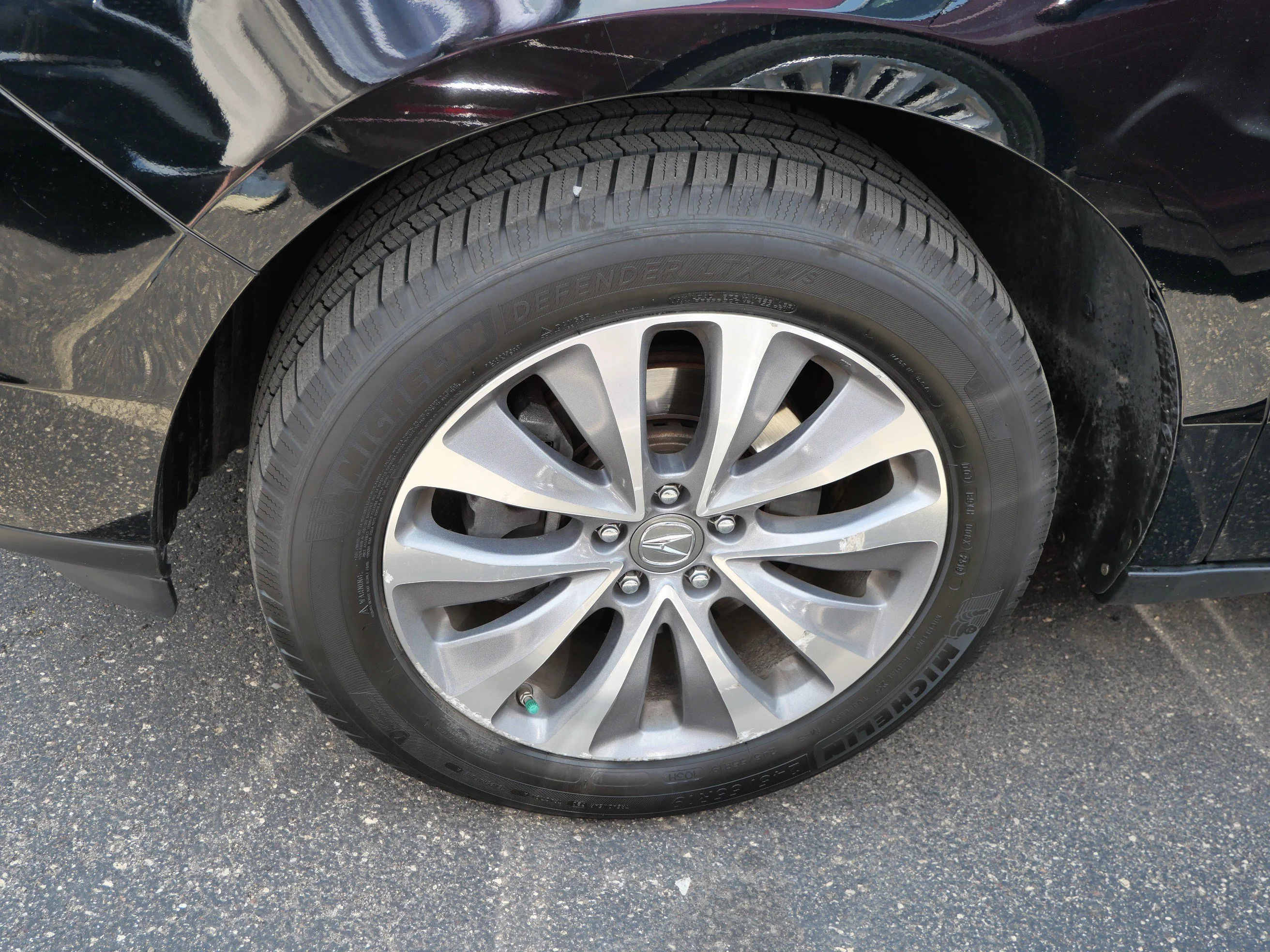 Used 2014 Black Acura Tech Pkg image 4