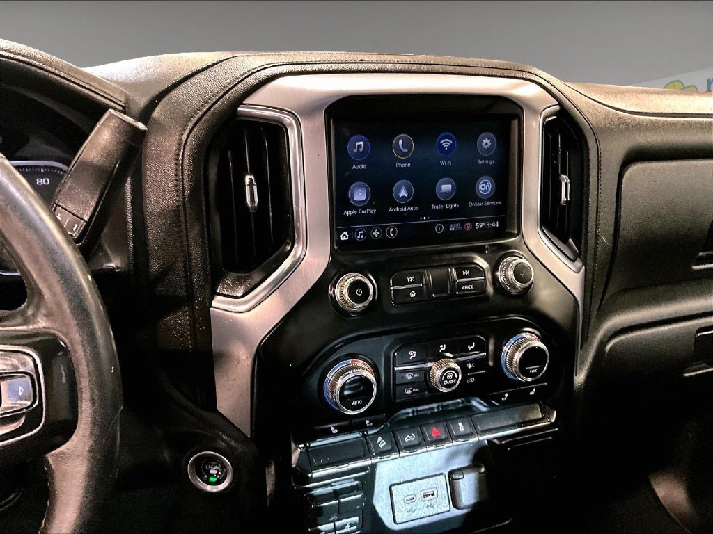 Used 2022 White GMC SLE image 18