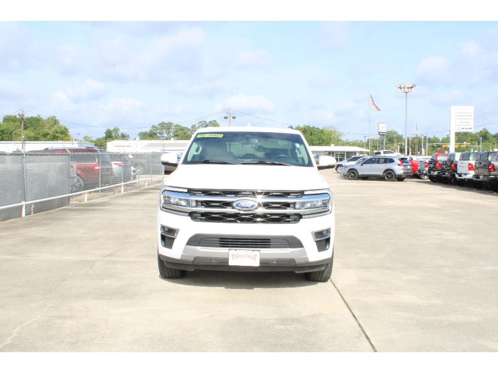 Used 2024 Oxford White Ford Limited image 25