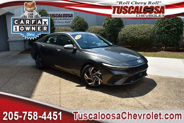 Used 2025 Amazon Gray Hyundai Limited image 1